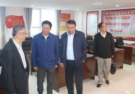 青海省副省長、省國資委黨委書記、主任王黎明，蒞臨省物產(chǎn)集團(tuán)調(diào)研指導(dǎo)工作